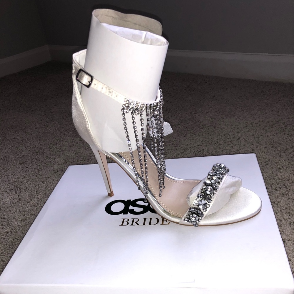 ASOS FORMAL HIGH HEELED SHOE